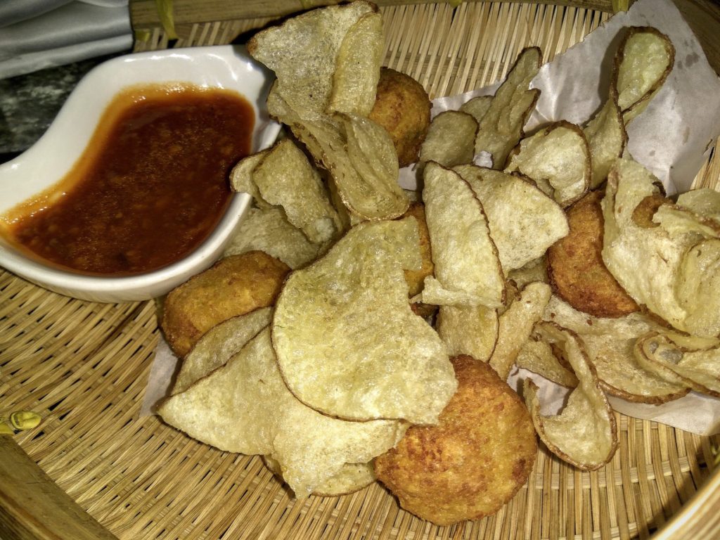 Mac N Cheese Pakora Bites - Farzi Cafe