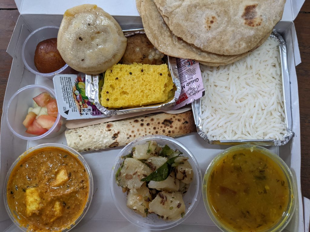 meal box golden star thali