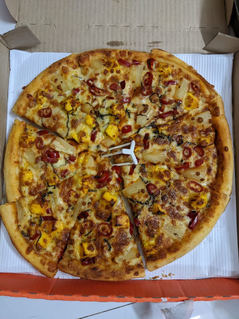 hawaiian fantasy pizza cheelizza india ka pizza 1